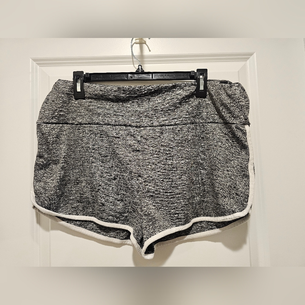Gray & White Shorts - size: 2XL